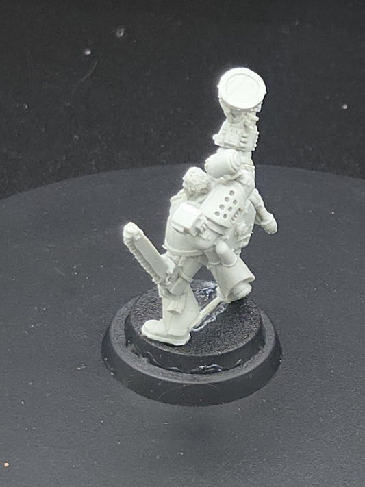Games Workshop Warhammer 40K Blood Angels Brother Corbulo Finecast OOP1