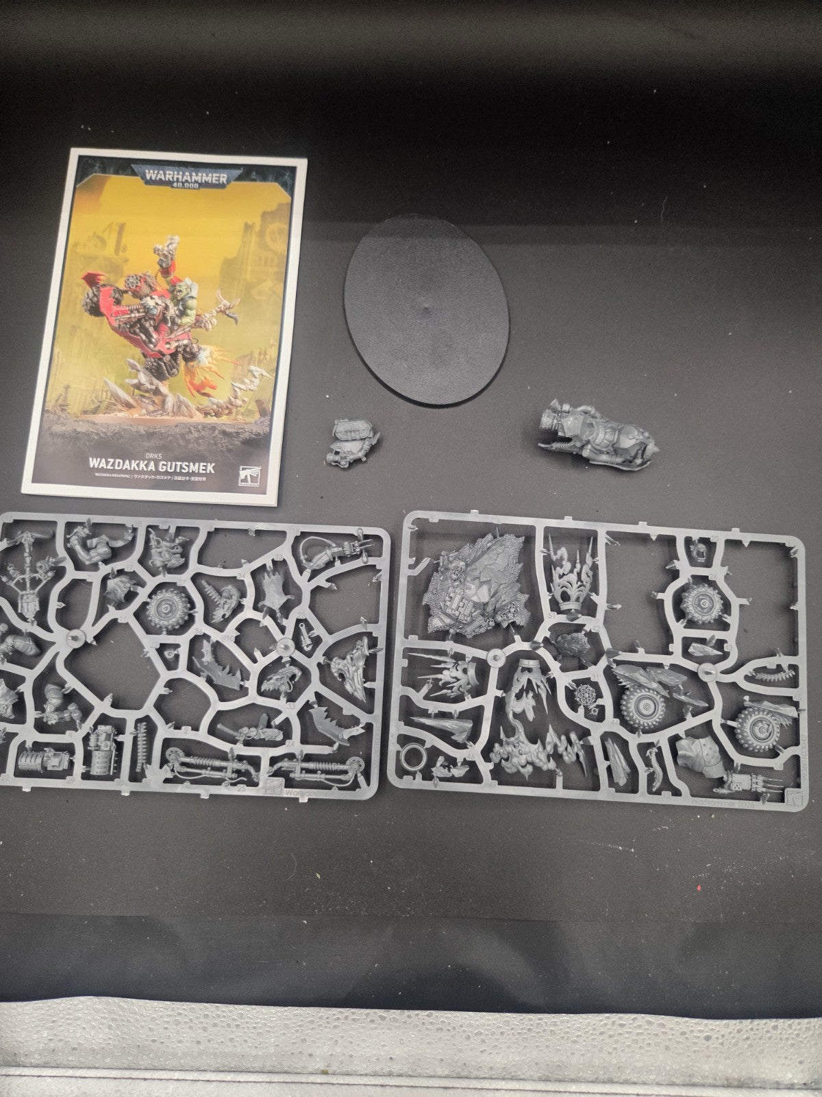 Wazdakka Gutsmek Orks Warhammer 40K Partially built complete.1
