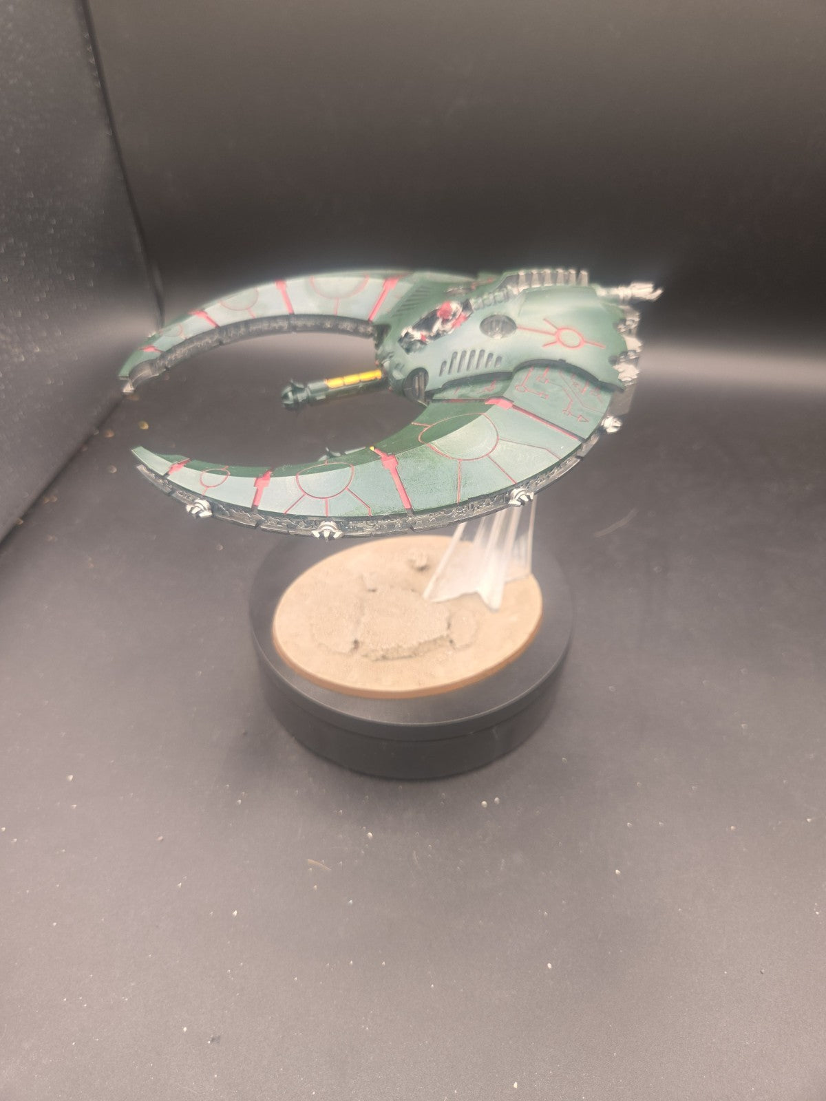 Warhammer 40k - Necron Night Scythe well built ready for paint2