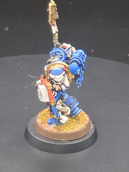 Warhammer 40k Ultramarines Librarian With Staff And Book OOP METAL Table Ready1