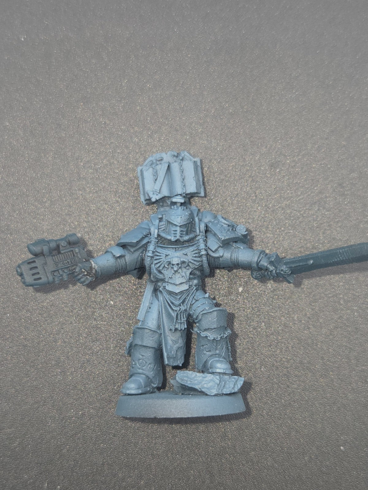 Red Scorpions Chief Librarian Sevrin Loth & Honour Guard  Forgeworld OOP4