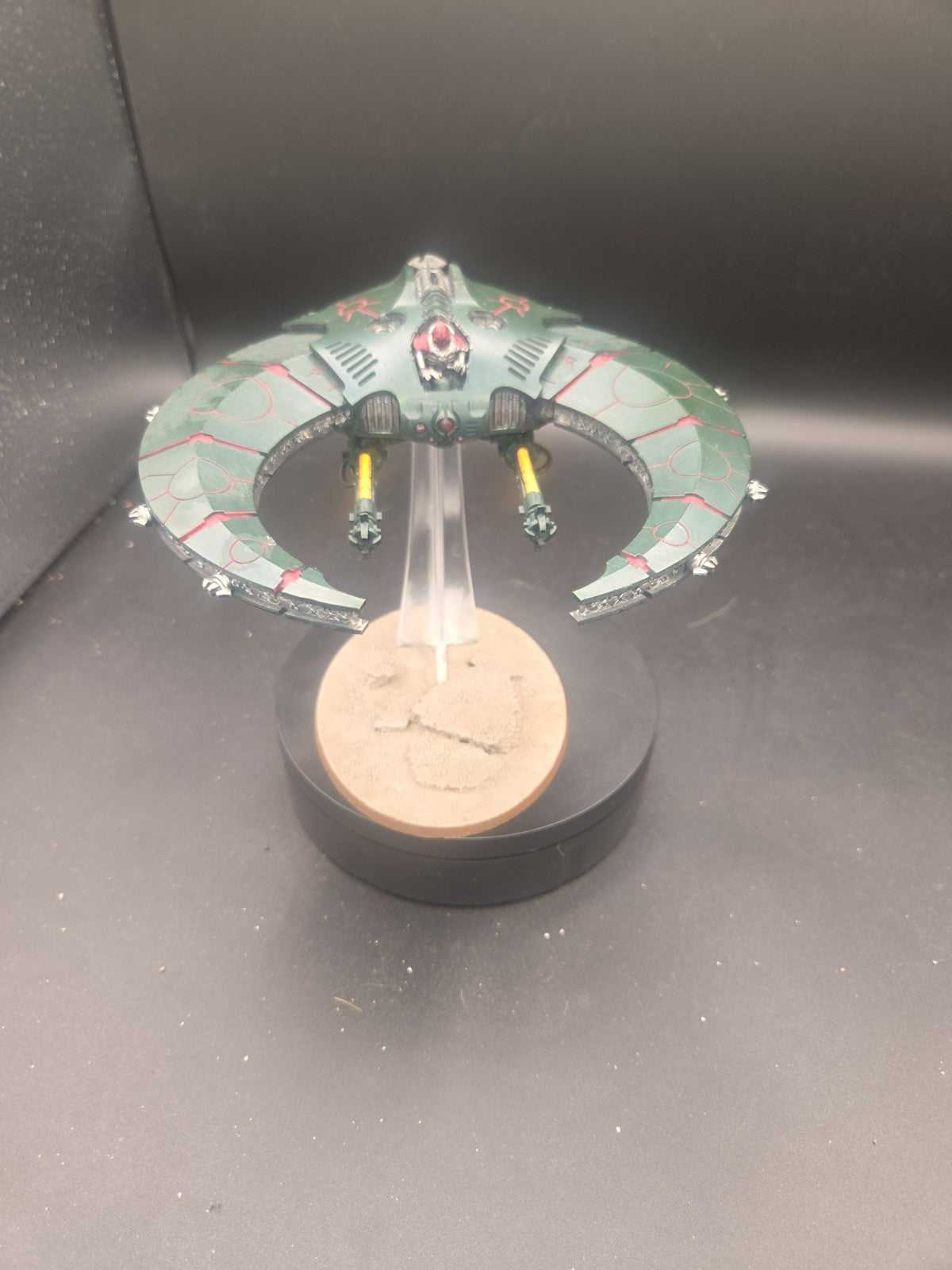 Warhammer 40k - Necron Night Scythe well built ready for paint0