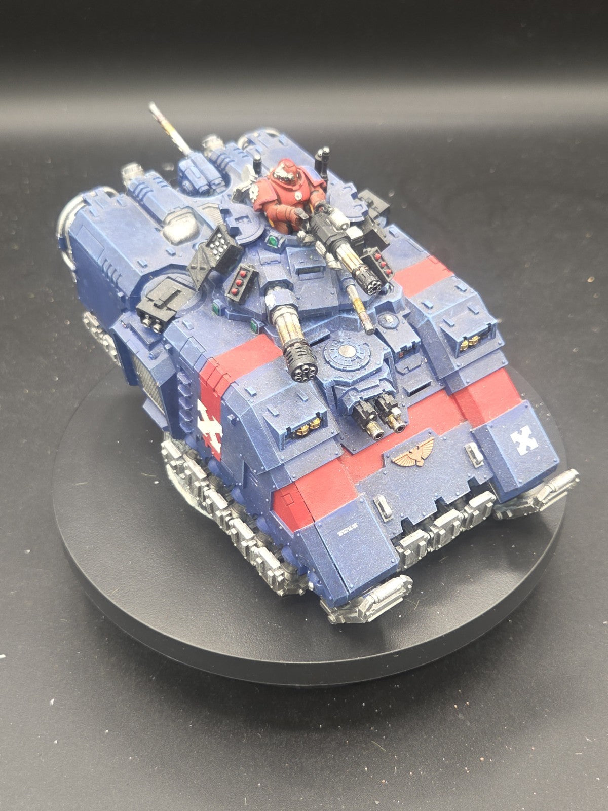 Space Marines  Blood Angels Primaris Repulsor - Well Painted 1