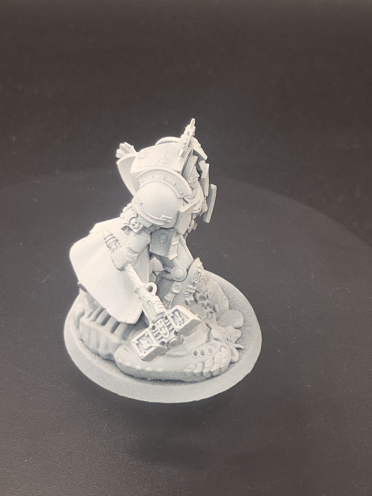 Warhammer 40k - Dark Angels Kitbashed Captain in Terminator Armor 3