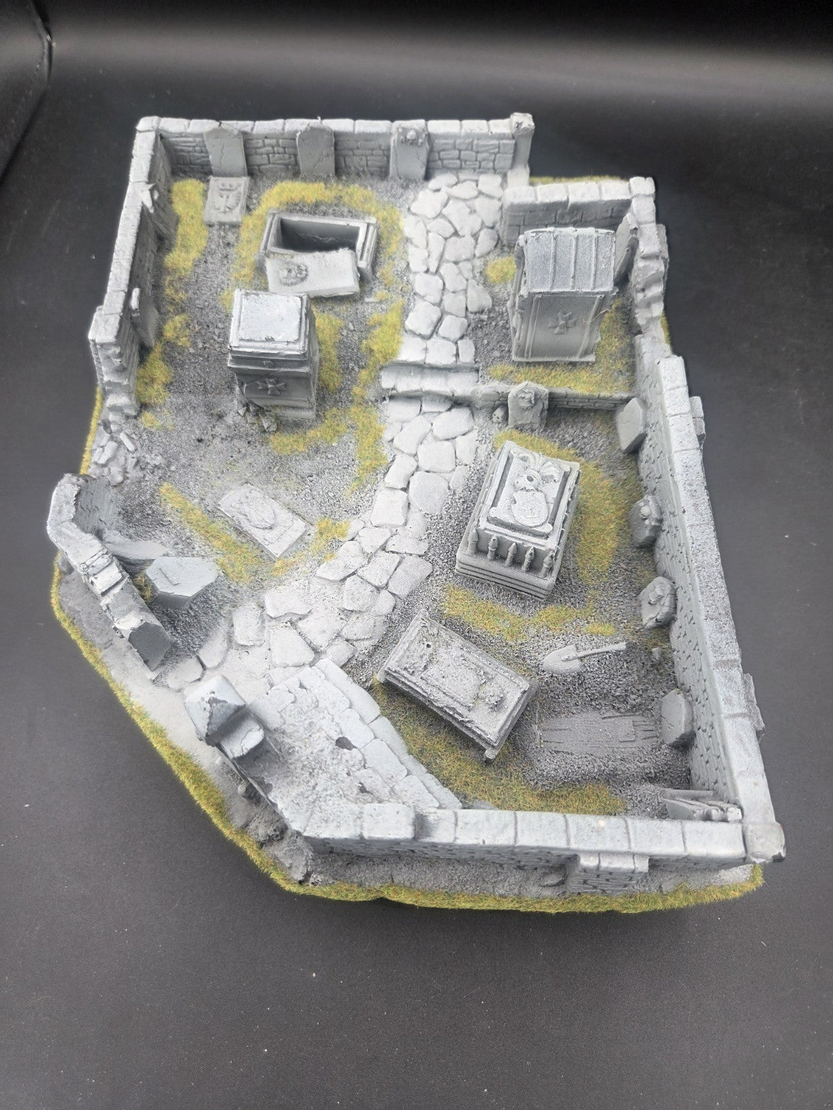 Warhammer Fantasy Terrain Undead Graveyard OOP Foam Games Workshop0