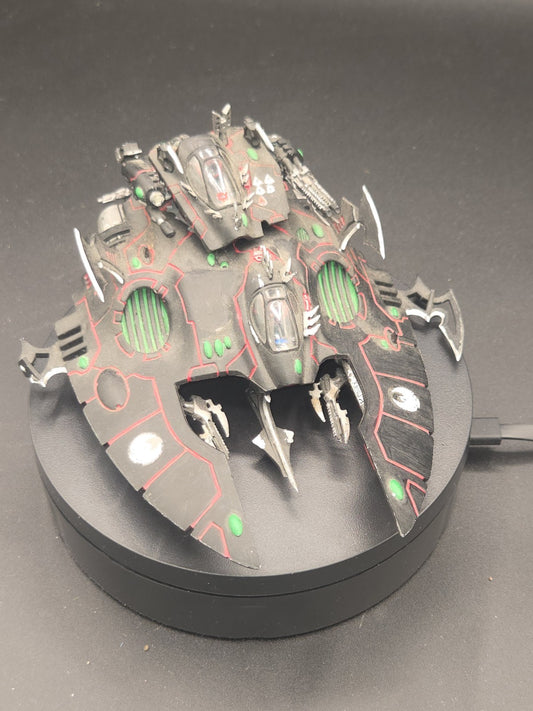 Warhammer 40k Aeldari Wave Serpent kitbashed Drukari. Tabletop painted0
