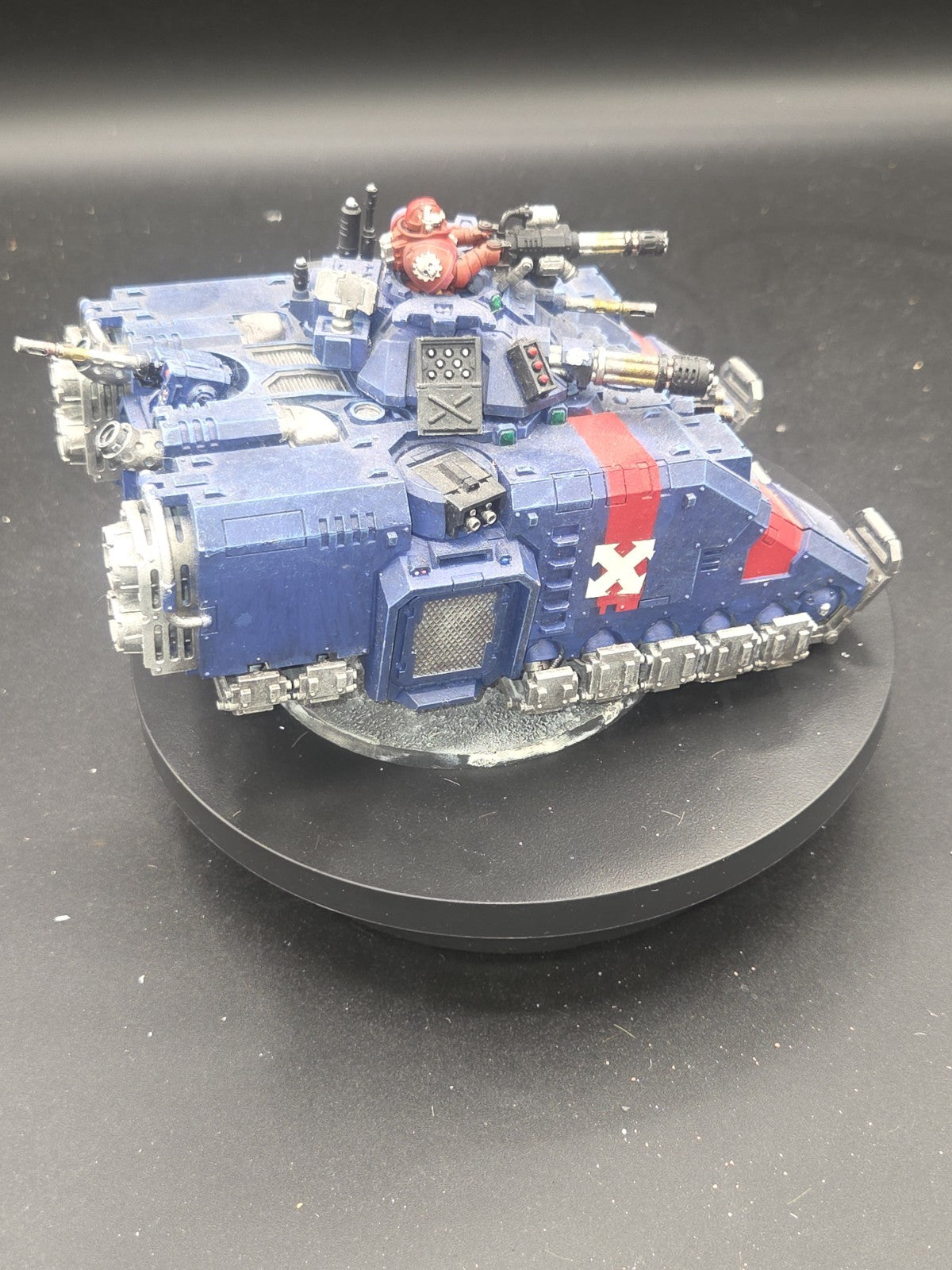Space Marines  Blood Angels Primaris Repulsor - Well Painted 2