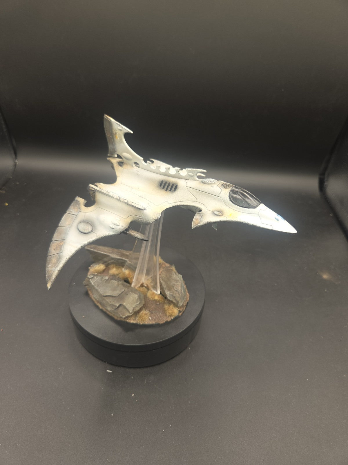 Games Workshop Warhammer 40k Aeldari Hemlock Wraithfighter Pro painted based0
