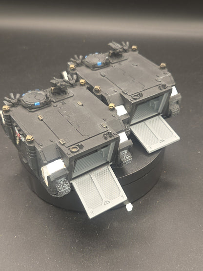SPACE MARINES Rhino Black Templar's  WELL PAINTED Black templars 40K 74054