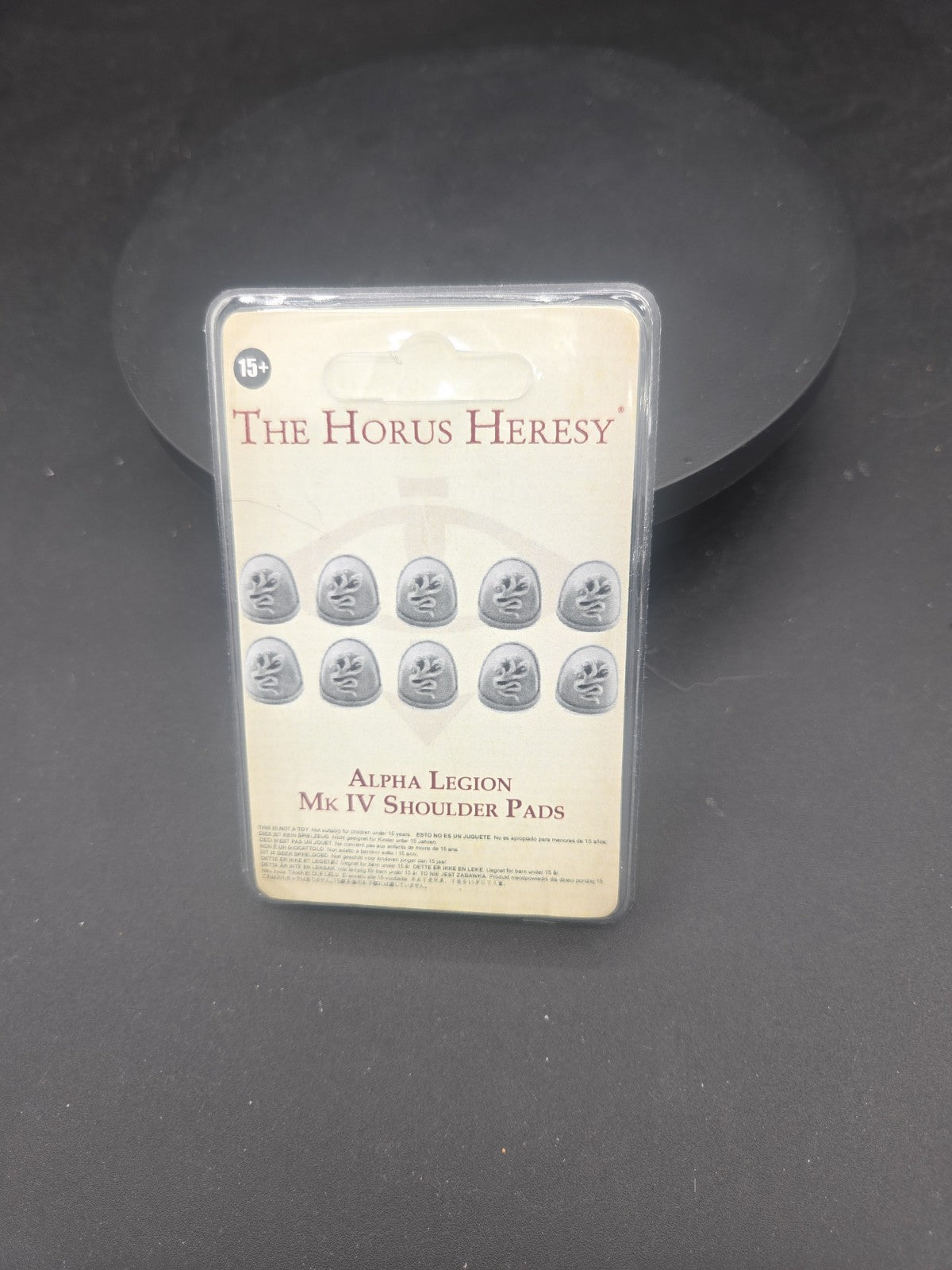 Warhammer Forgeworld The Horus Heresy Alpha Legion MKIV Shoulder Pads NiB Sealed0