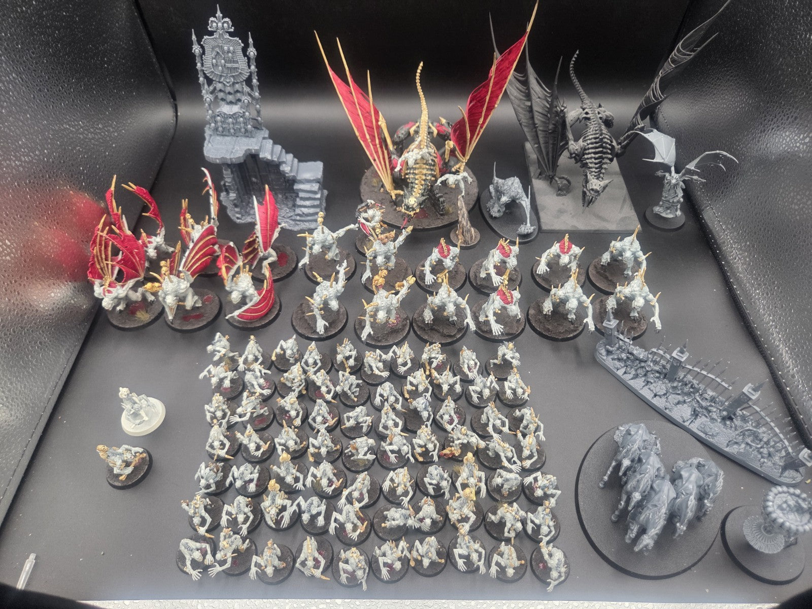 Warhammer Age of Sigmar -  Flesh Eater Courts Army Lot - Mostly Painted0