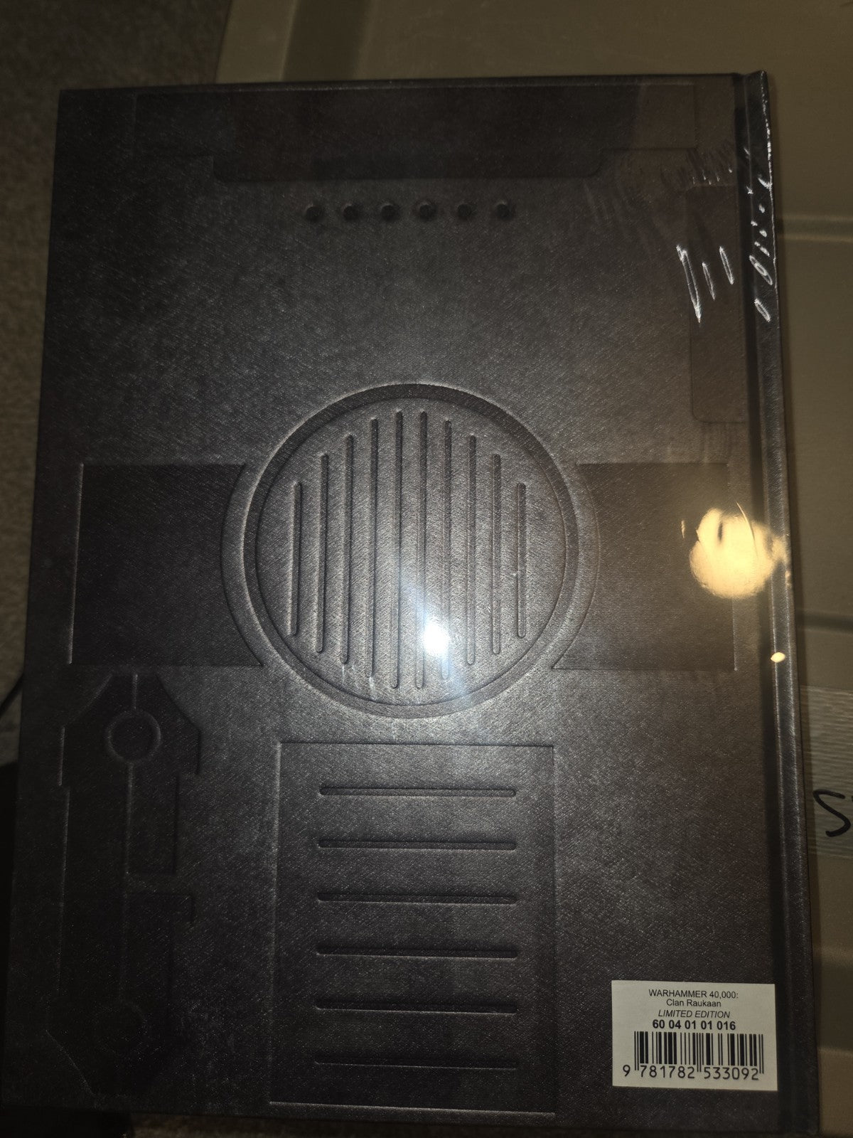 Warhammer 40,000 Clan Raukaan Limited edition hardback book Sealed1